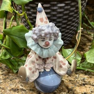 Lladro vintage leap frogging clown over a ball